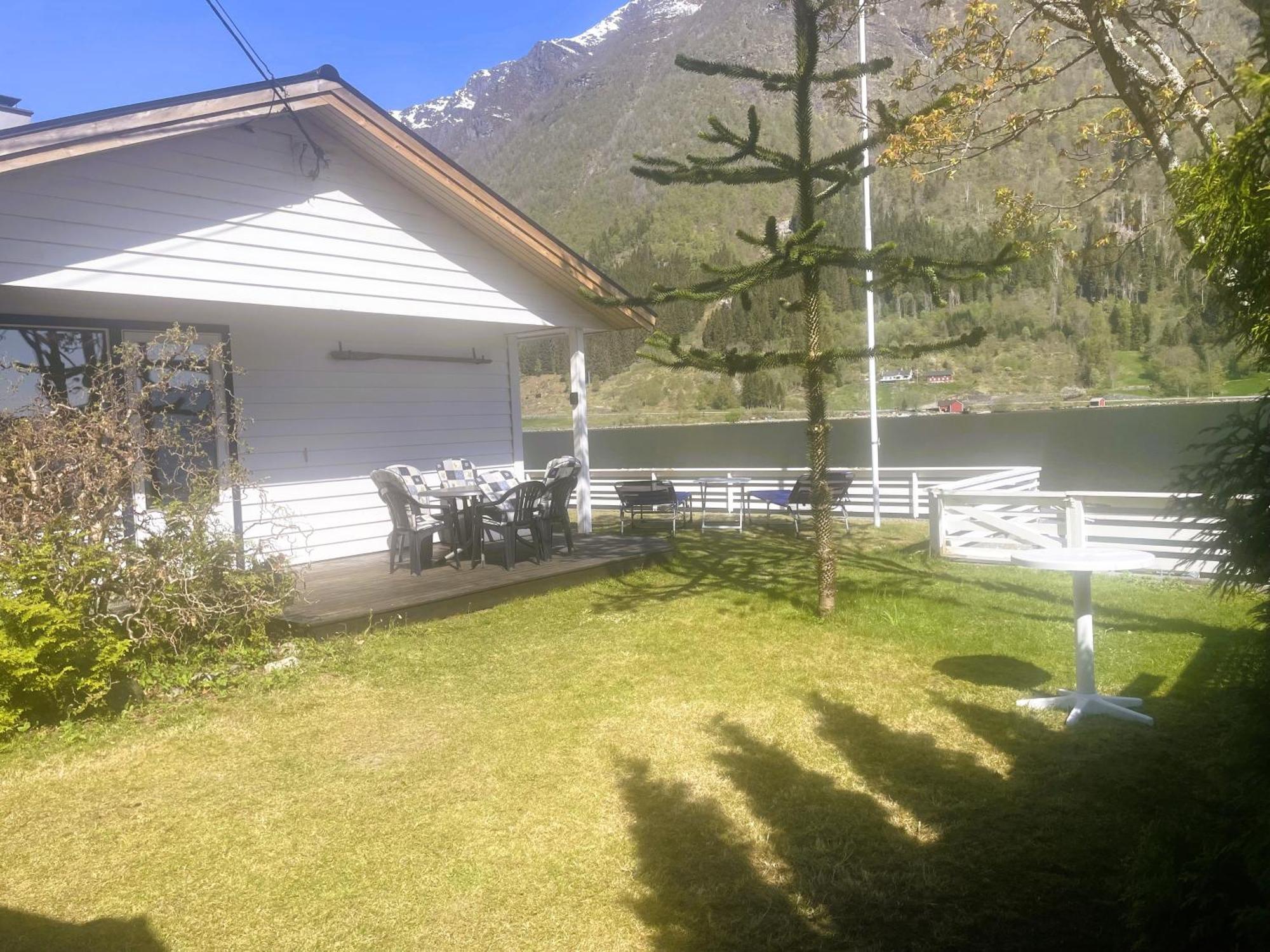 Der Fjordtraum In Balestrand Direkt Am Wasser Buitenkant foto
