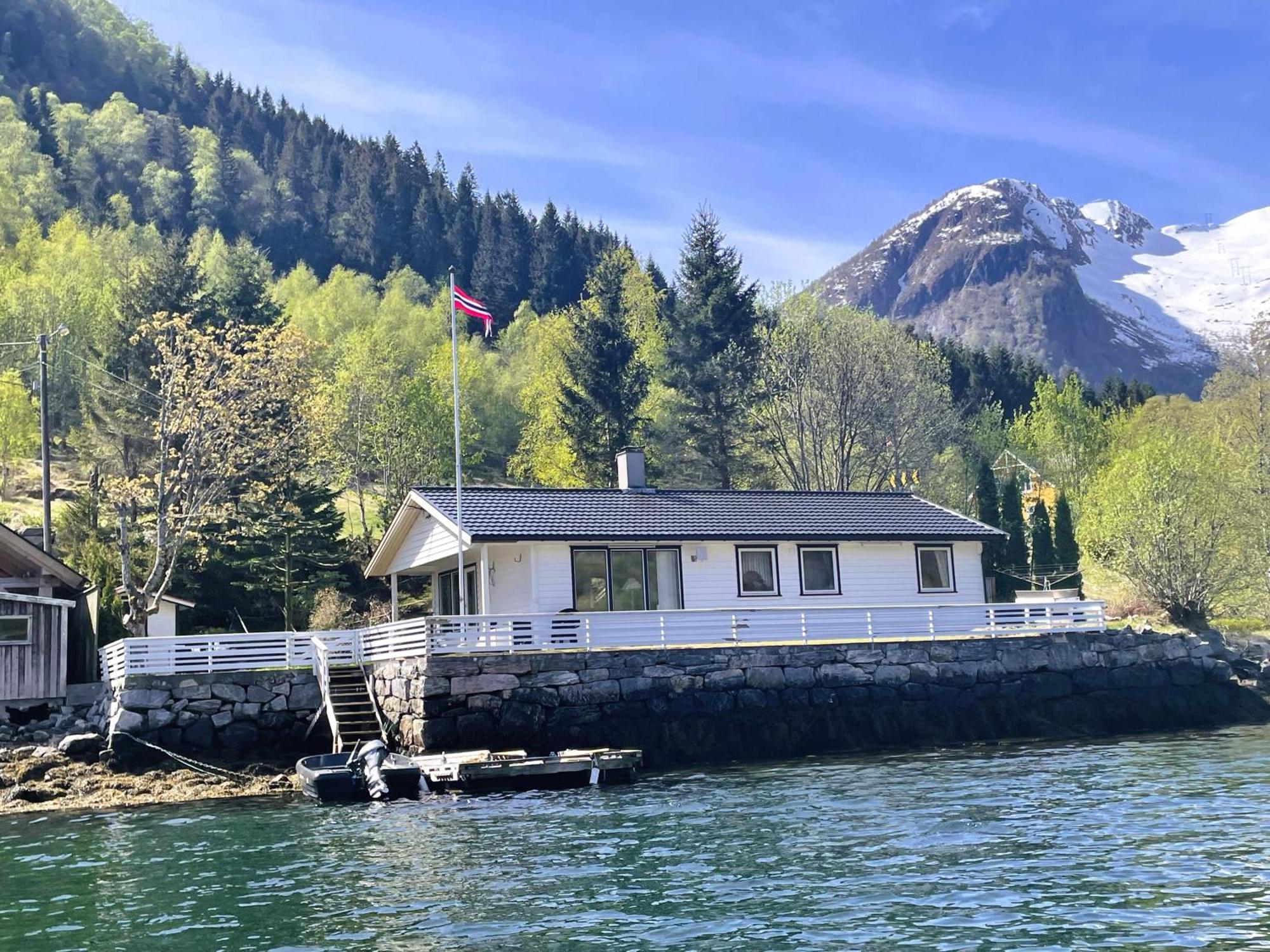 Der Fjordtraum In Balestrand Direkt Am Wasser Buitenkant foto