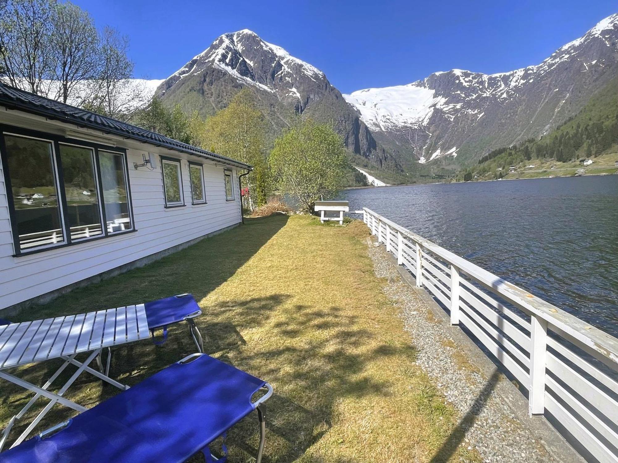 Der Fjordtraum In Balestrand Direkt Am Wasser Buitenkant foto