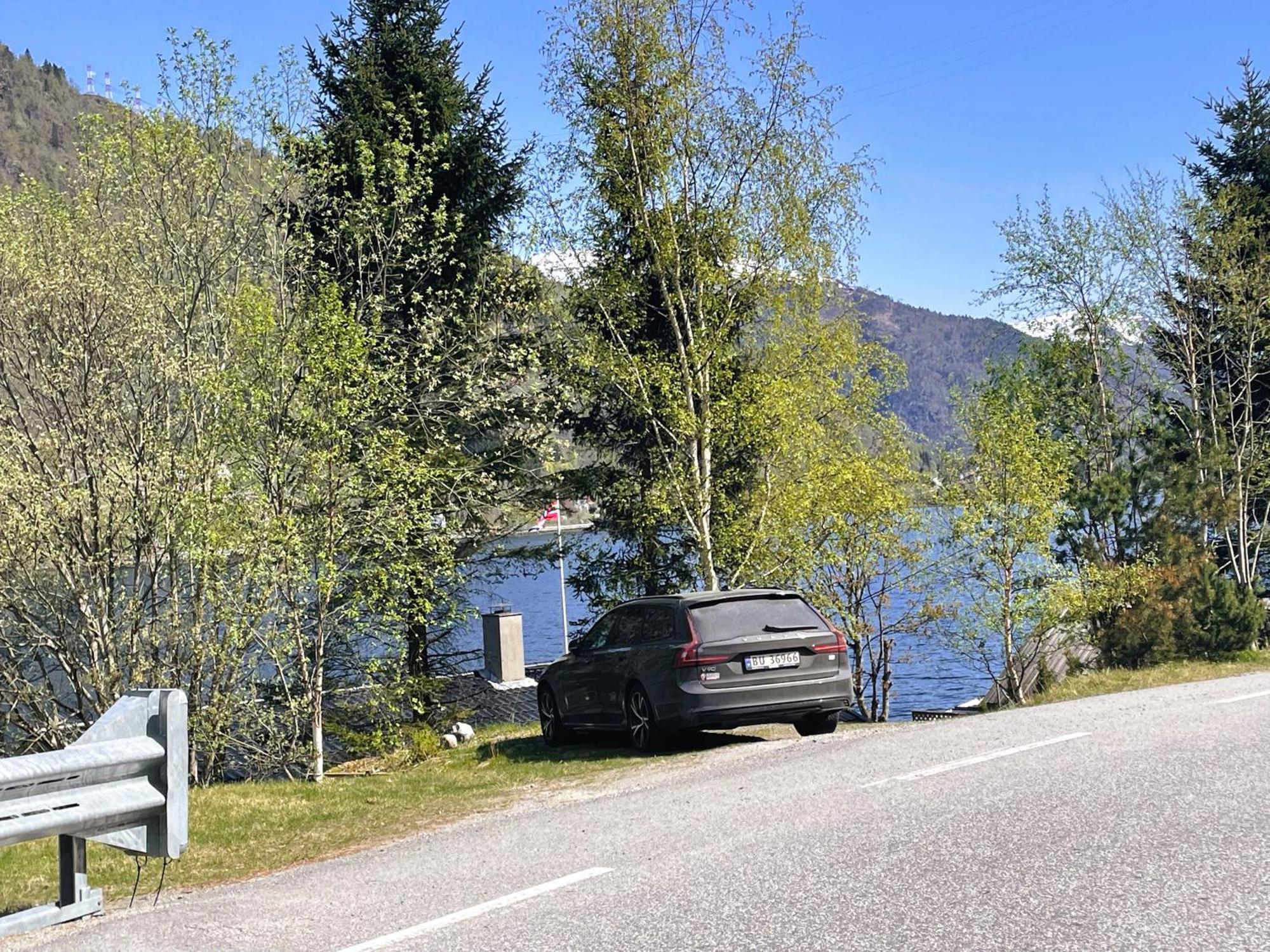 Der Fjordtraum In Balestrand Direkt Am Wasser Buitenkant foto